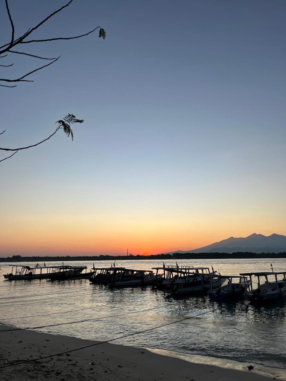 Bale Sunrise Hotel Gili Trawangan Kültér fotó